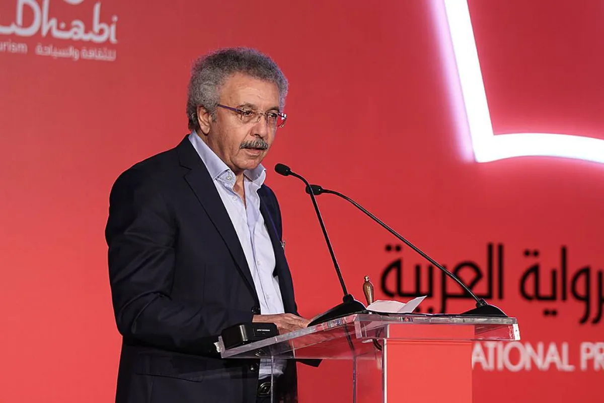 صورة الكاتب إبراهيم نصرالله