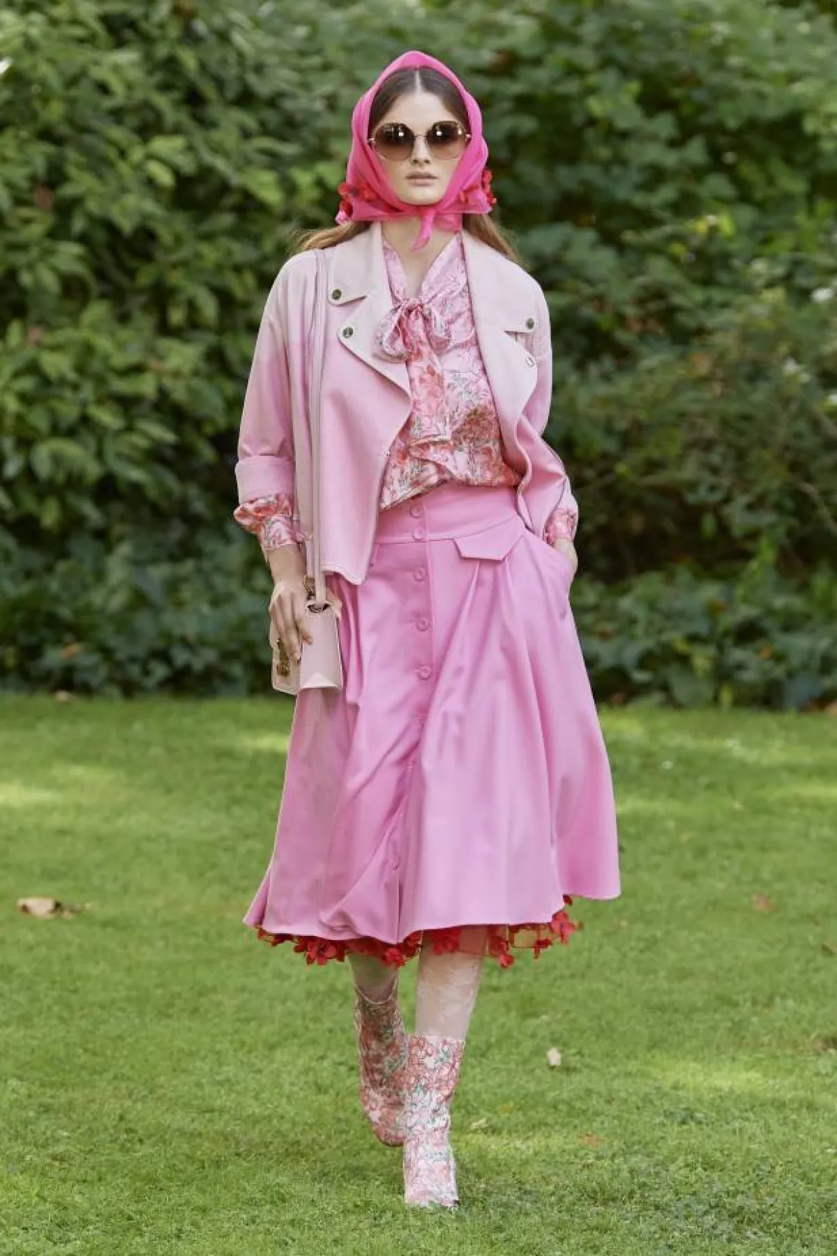 أوشحة الرأس لصيف 2022