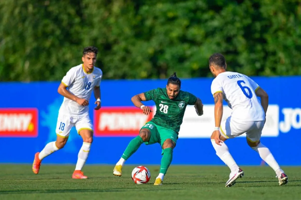 صورة للاعب سالم الدوسري نجم السعودية