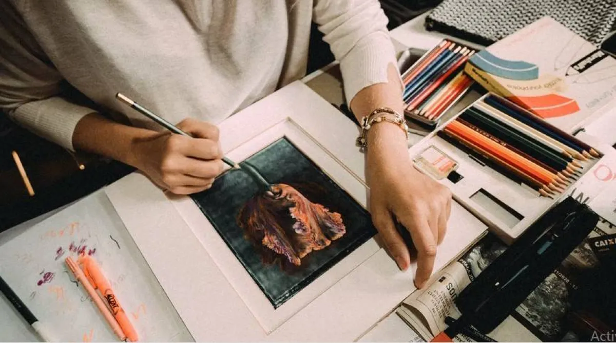 الفرق بين الحرفي والفنان