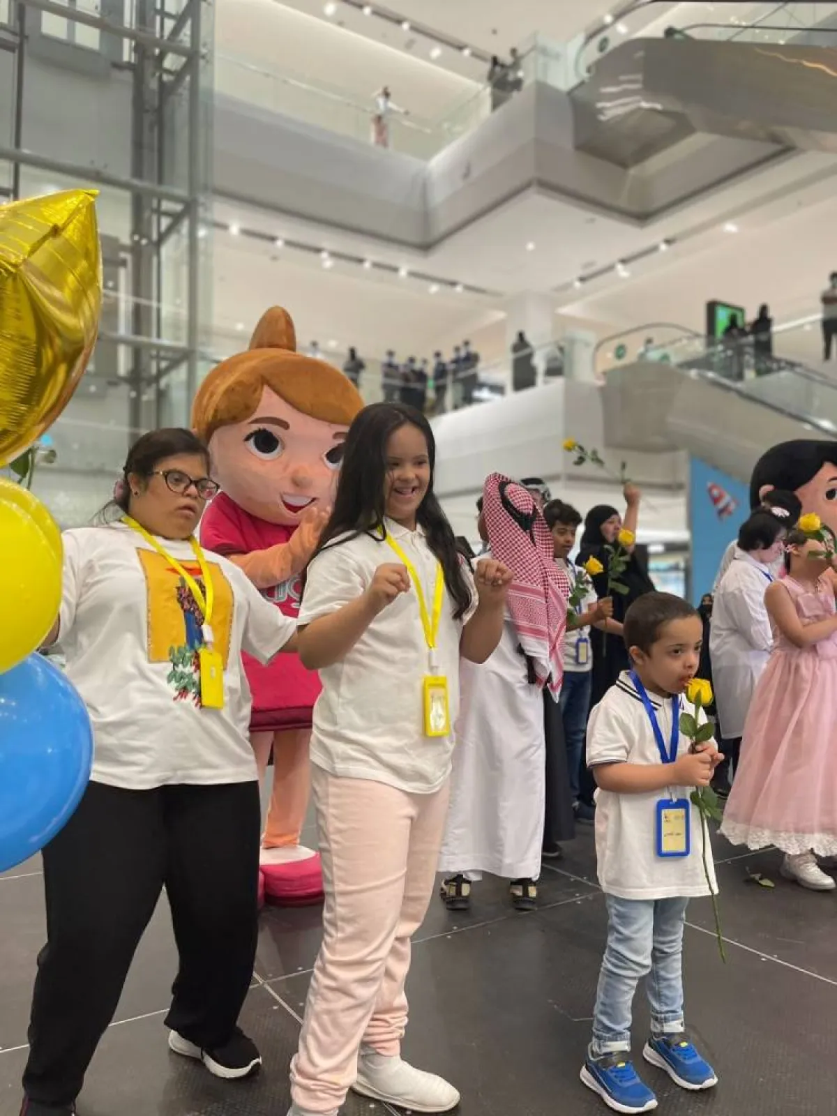 جانب من المبادرة بصمة أمل في اليوم العالمي لمتلازمة داون