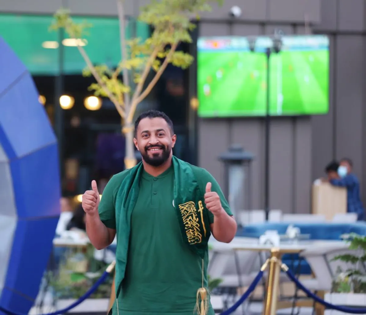 فرحة كبيرة واحتفالات في بوليفارد رياض سيتي بعد تأهل المنتخب السعودي لكأس العالم 2022