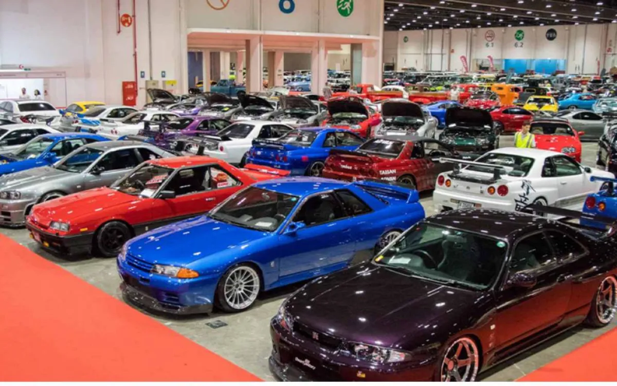 انطلاق معرض كاستم شو الرائد في عالم السيارات بدبي 