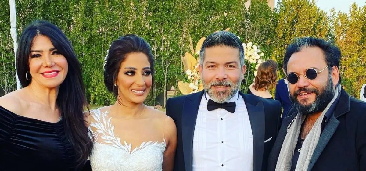 ياسر فرج في حفل زفافه برفقة لقاء سويدان - الصورة من حساب لقاء على إنستغرام