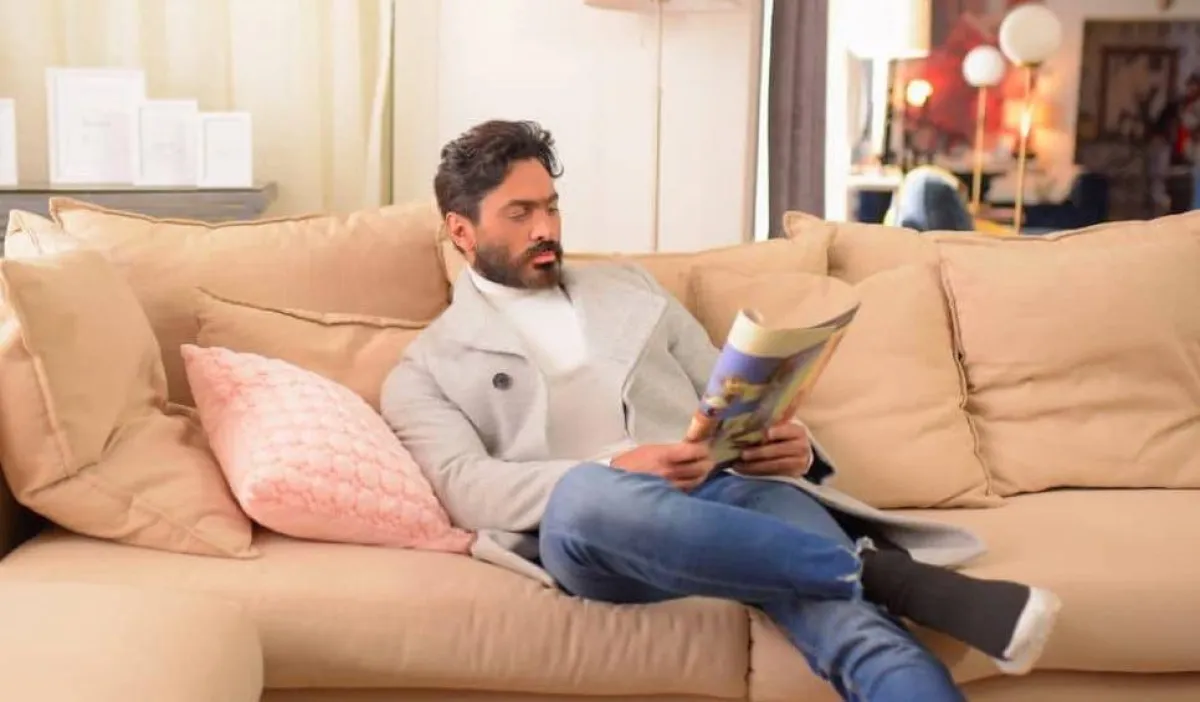 الفنان تامر حسني - الصورة من صفحته الرسمية على موقع " فيسبوك " 