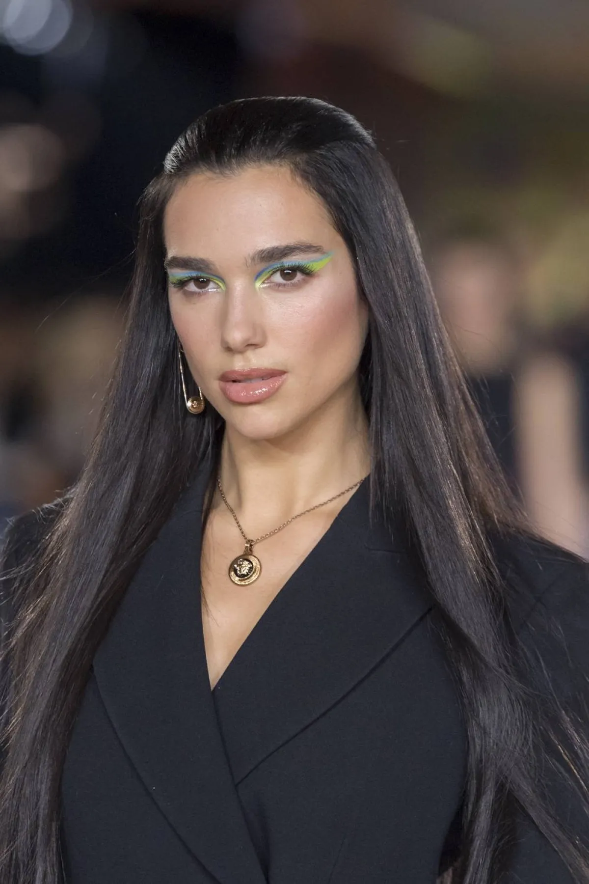 من عروض versace