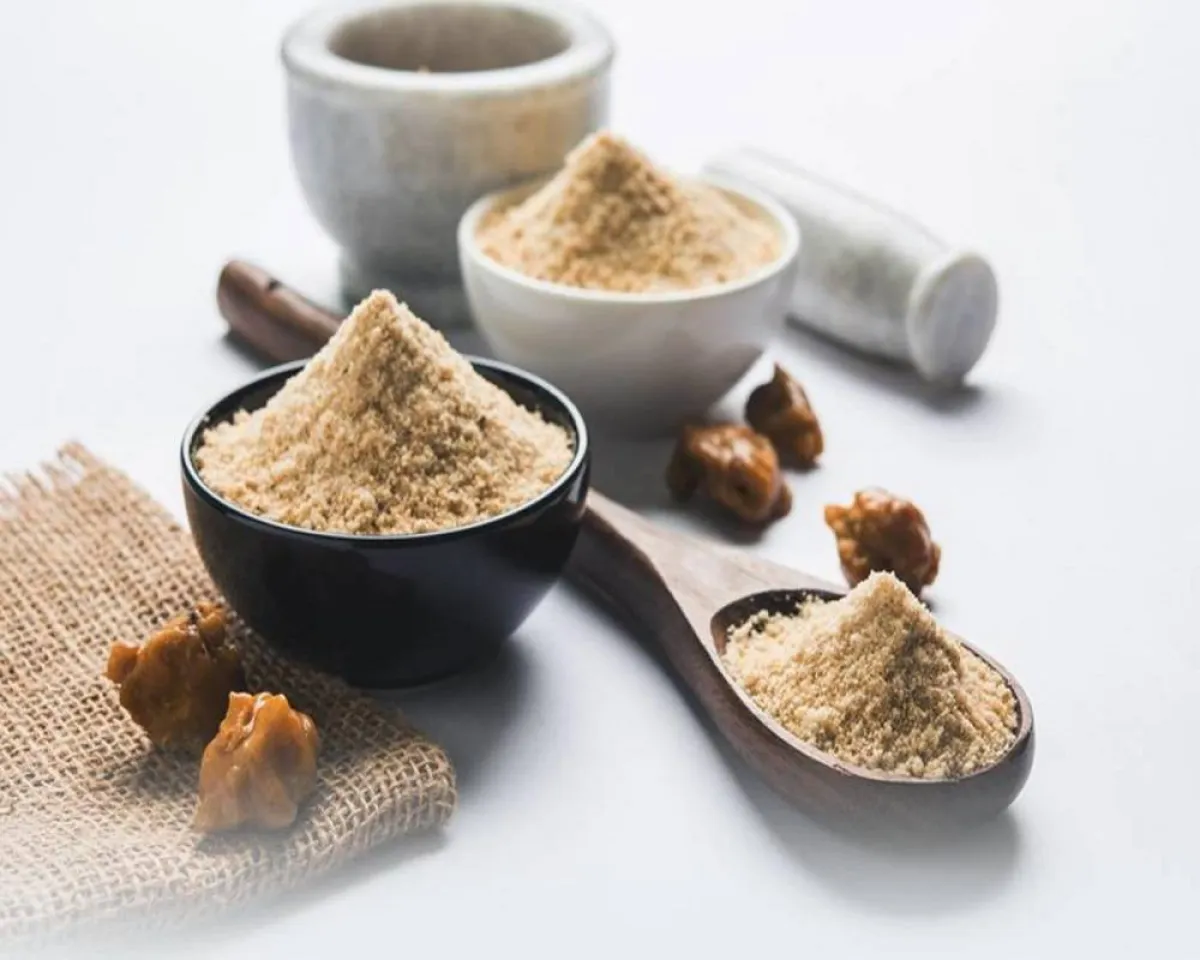 صورة لأطباق من عشبة الحلتيت