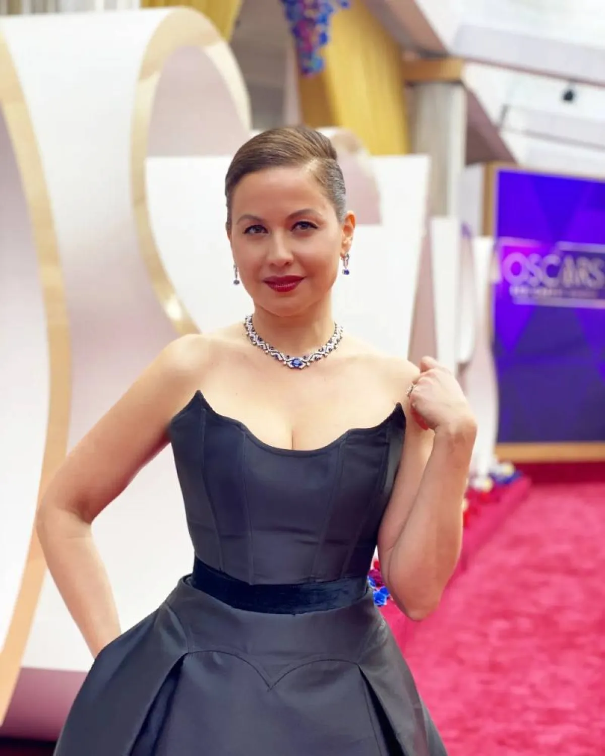 إطلالات النجمات في حفل الأوسكار 2022