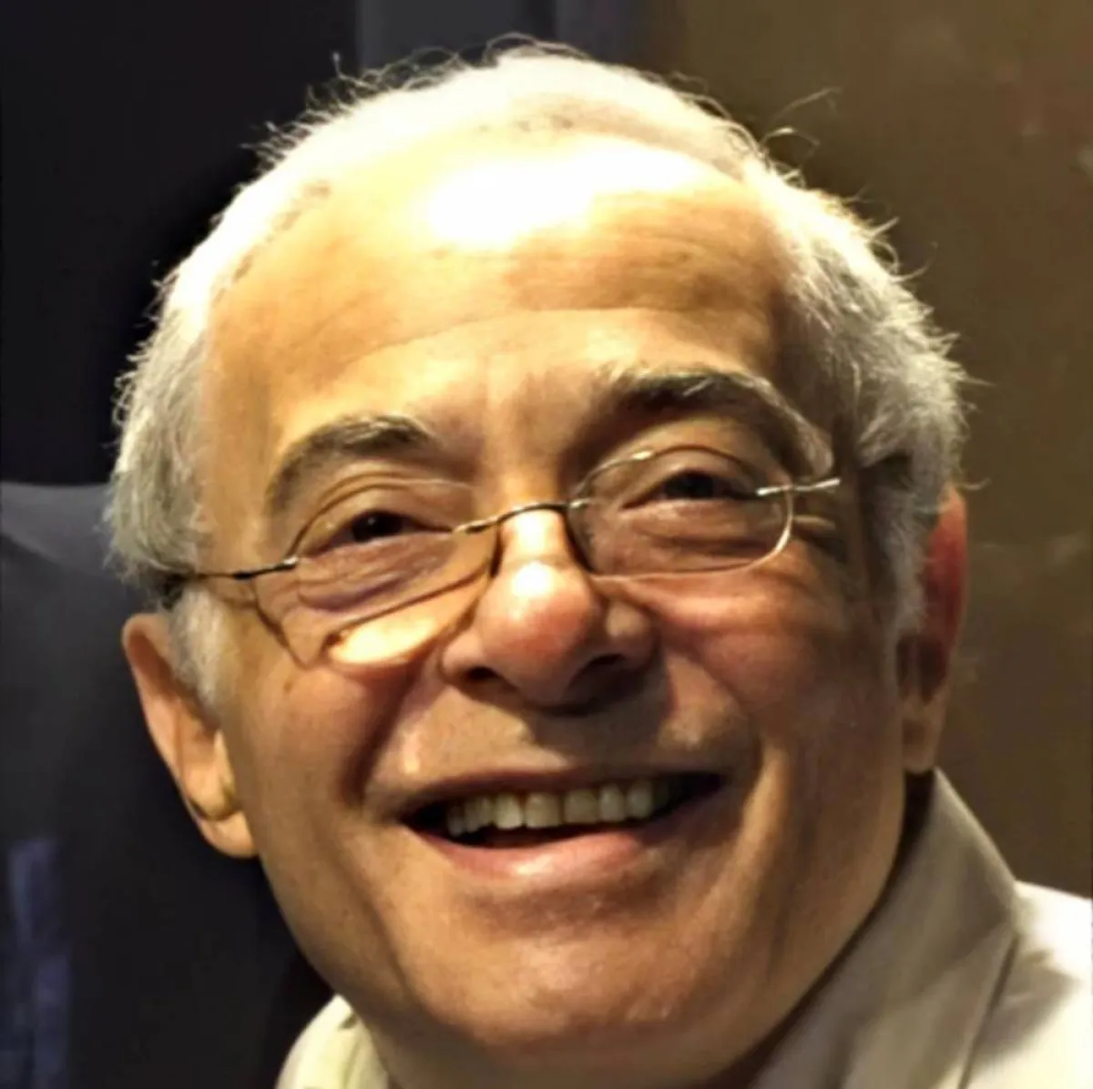 الفنان الراحل عهدي صادق - الصورة من حساب صبري عبد المنعم على فيسبوك