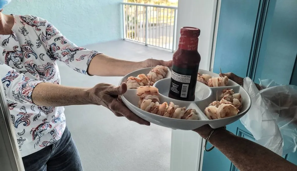 مساندة الجيران بعضهم البعض أساس لتعريز العلاقة 