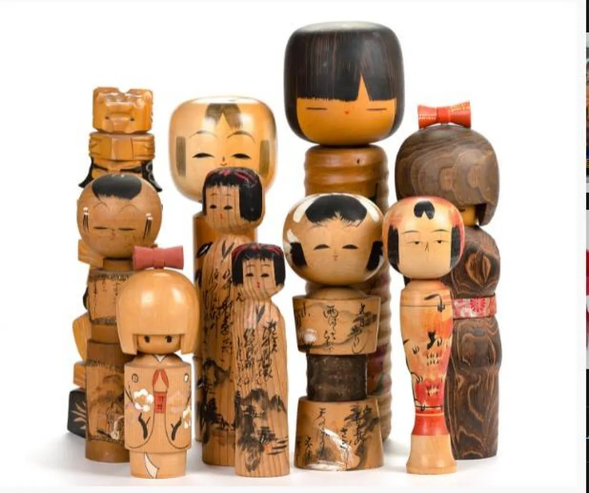 دُمى يابانية