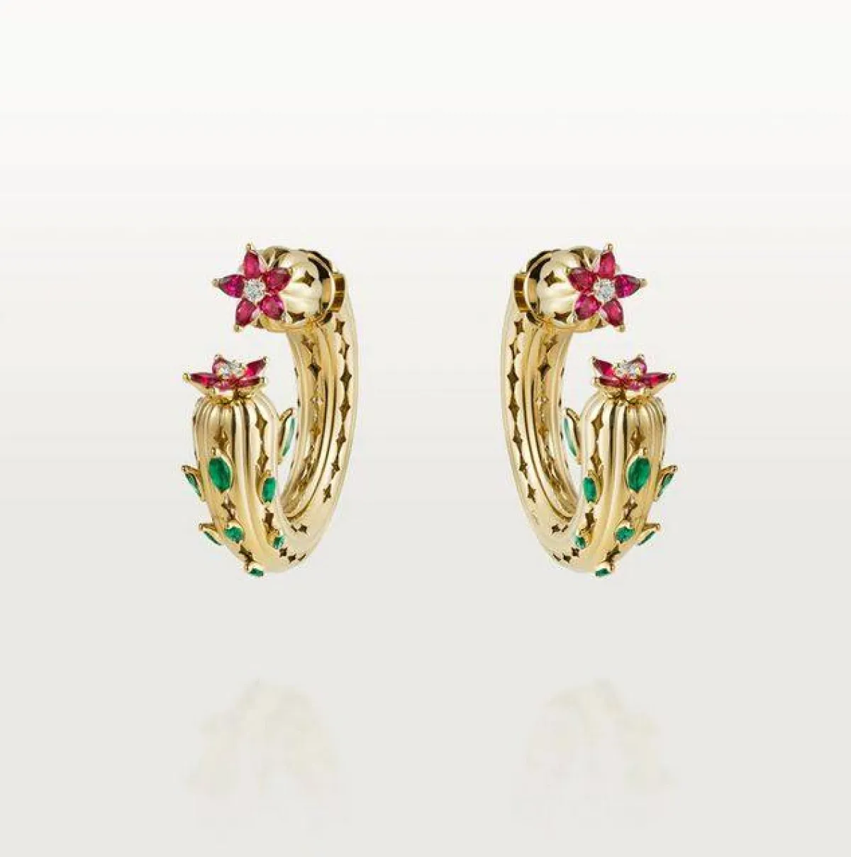 أقراط بأشكال رمضانية من كارتييه Cartier