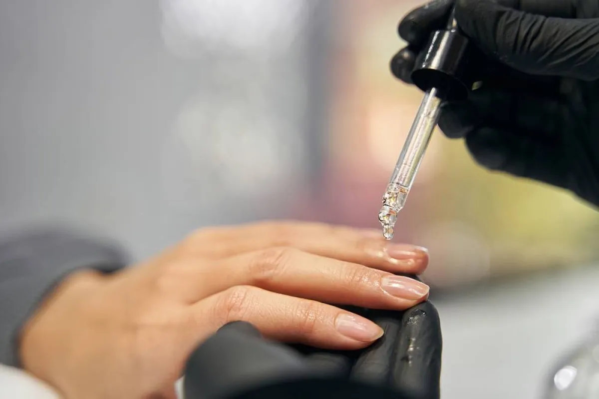 الزيت الساخن للأظافر