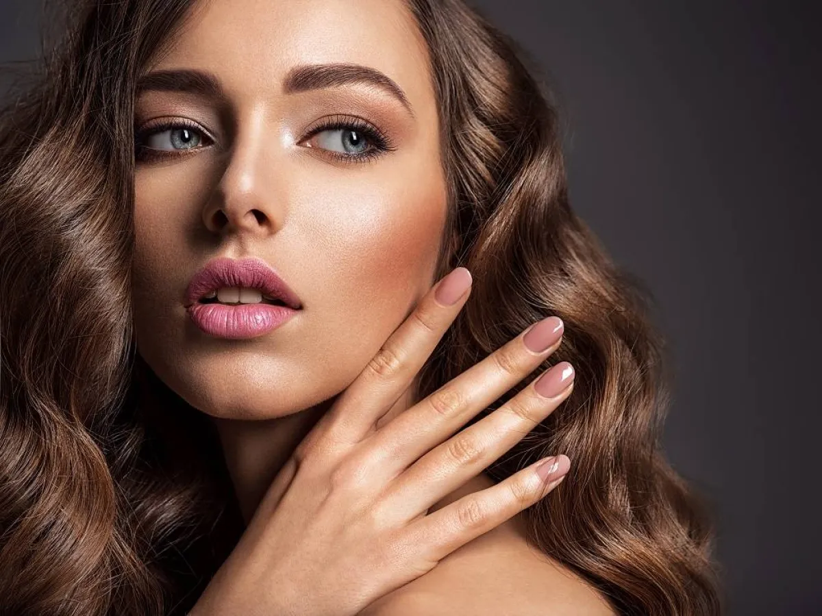 أظافر صحية قوية