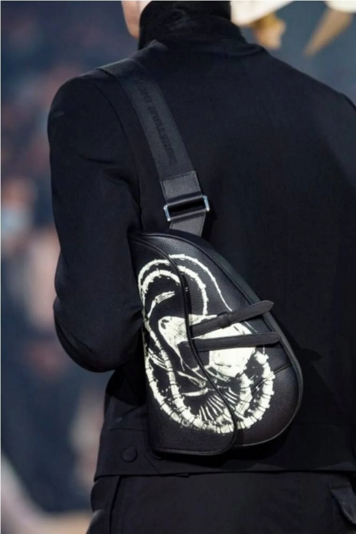 موديلات حقائب رجالية من ديور  Dior