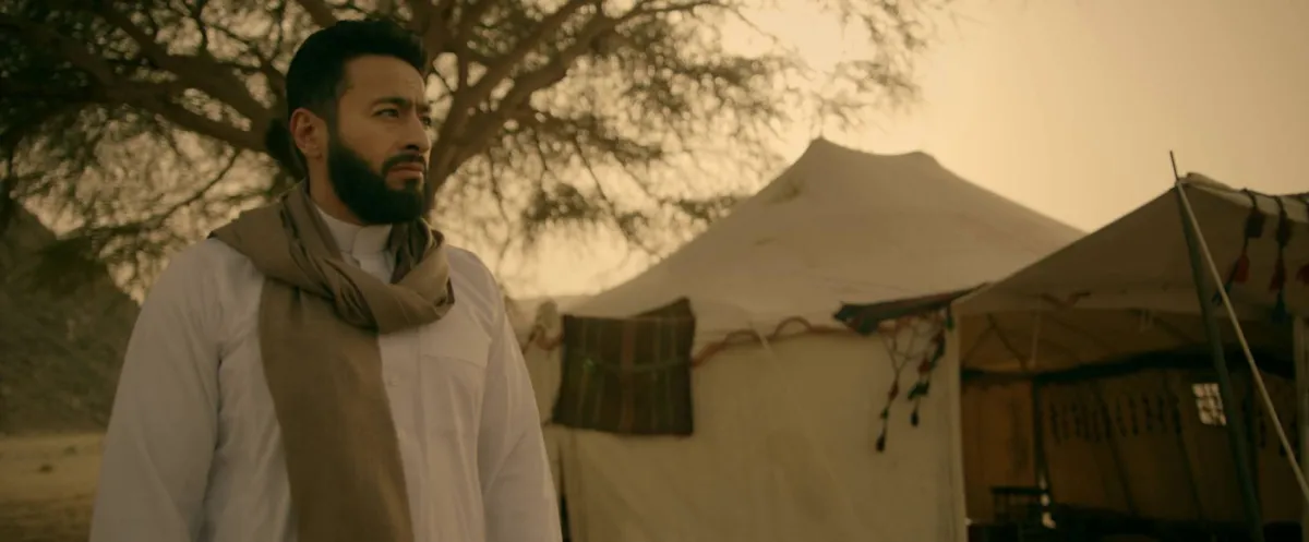 حمادة هلال في مشهد من مسلسل المداح- أسطورة الوادي - الصورة من المسؤول الإعلامي لمجموعة الـ mbc