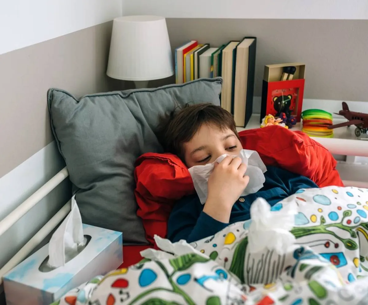 صورة لطفل مصاب بالرعاف