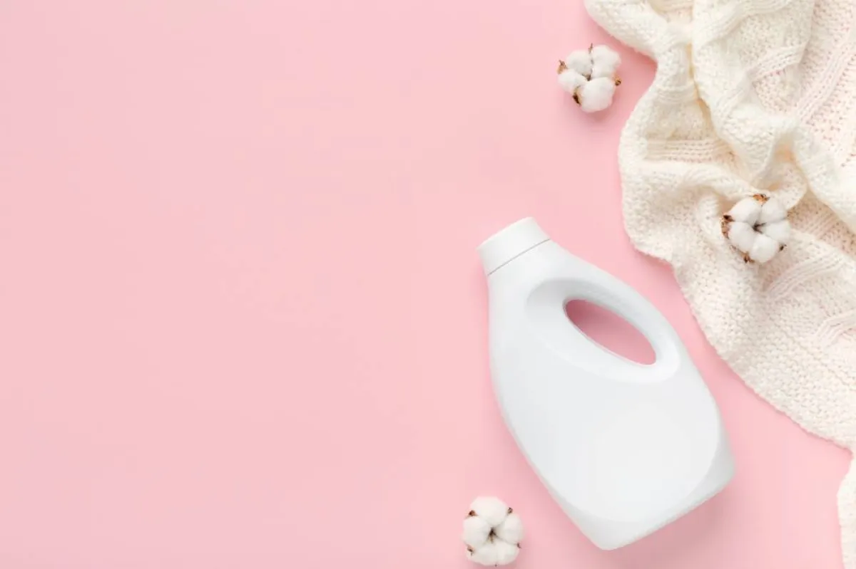 خطوات منزلية لإزالة بقع الكلور من الملابس