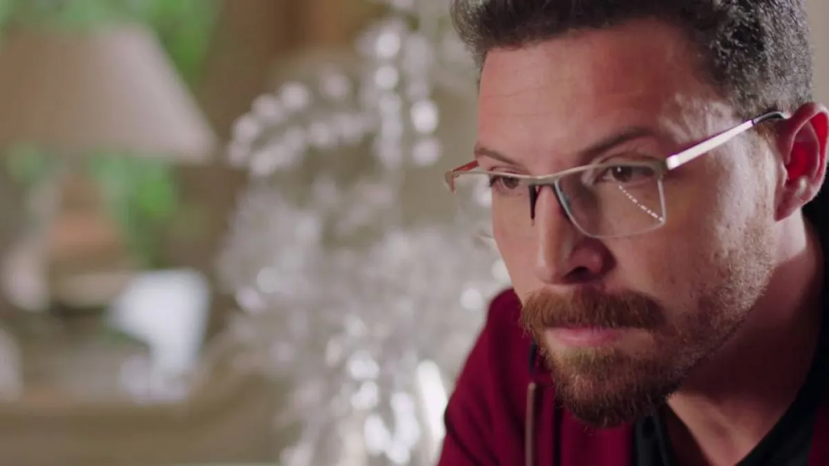 محمود حجازي في مشهد من مسلسل يوتيرن - الصورة من المسؤول الإعلامي لمجموعة الـmbc  محمود حجازي