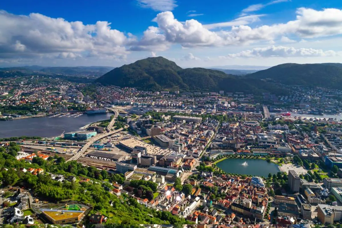 متعة السياحة في بيرغن ثاني أكبر مدينة في النرويج