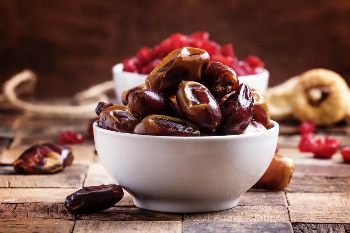 التمر للشعر