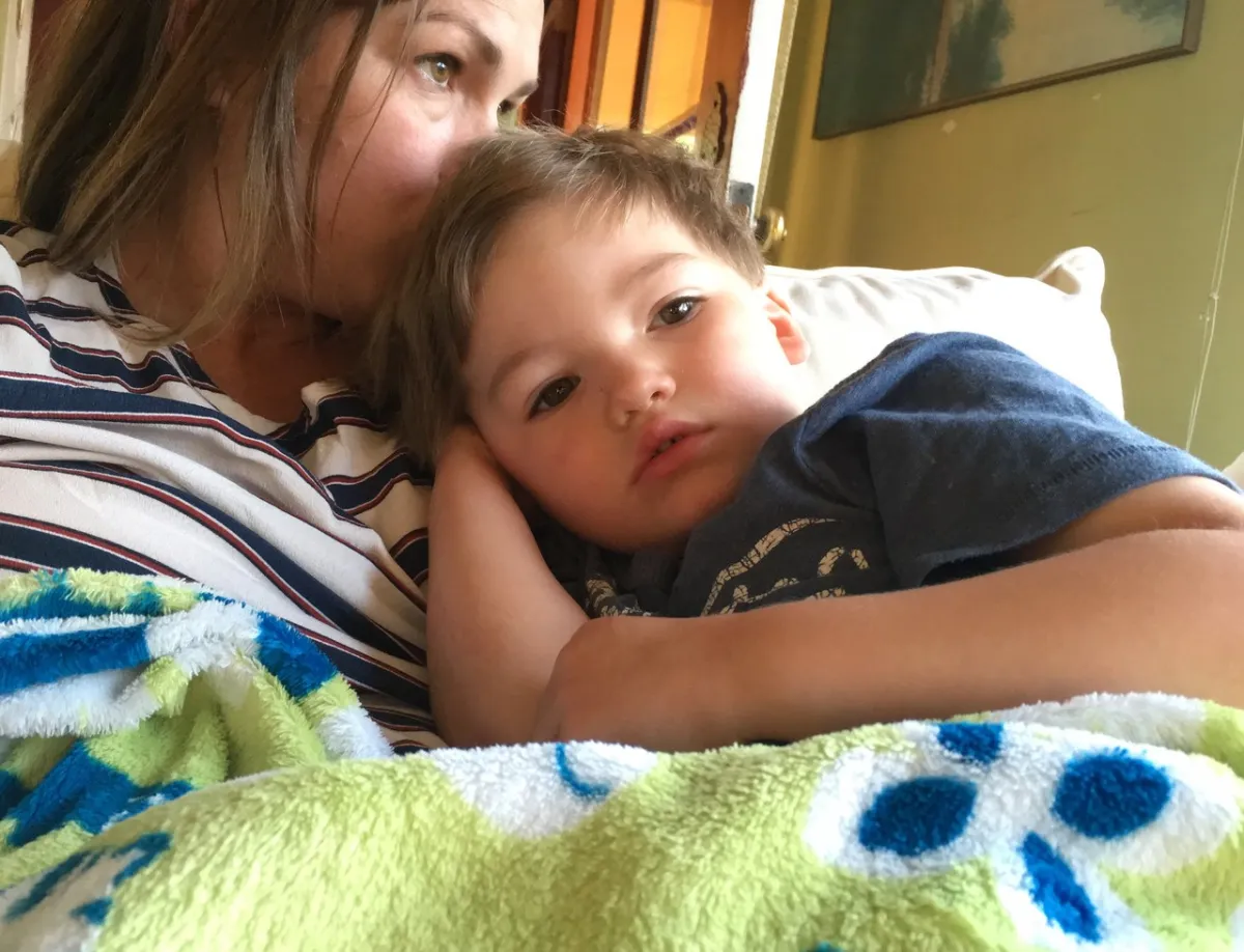 صورة طفل مريض