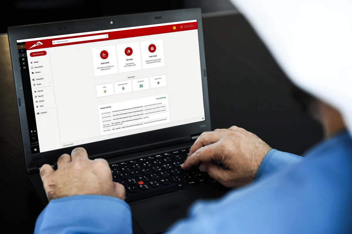 طرق دبي تعتمد نظام التوقيع الإلكتروني الآمن - الصورة من وام