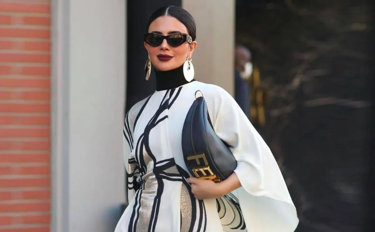 ديما الأسدي بفستان باللون الأبيض   