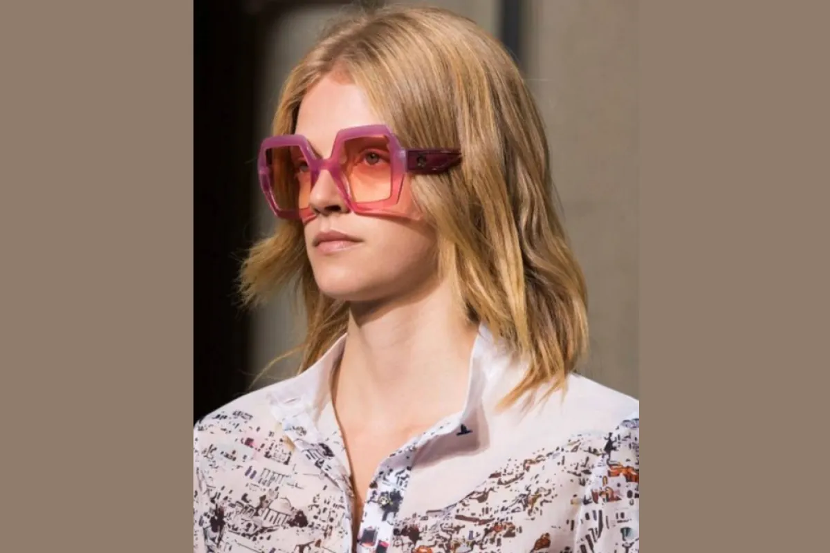 نظارات شمسية بإطارات كبيرة جداً لإطلالة جريئة من جيني  Genny