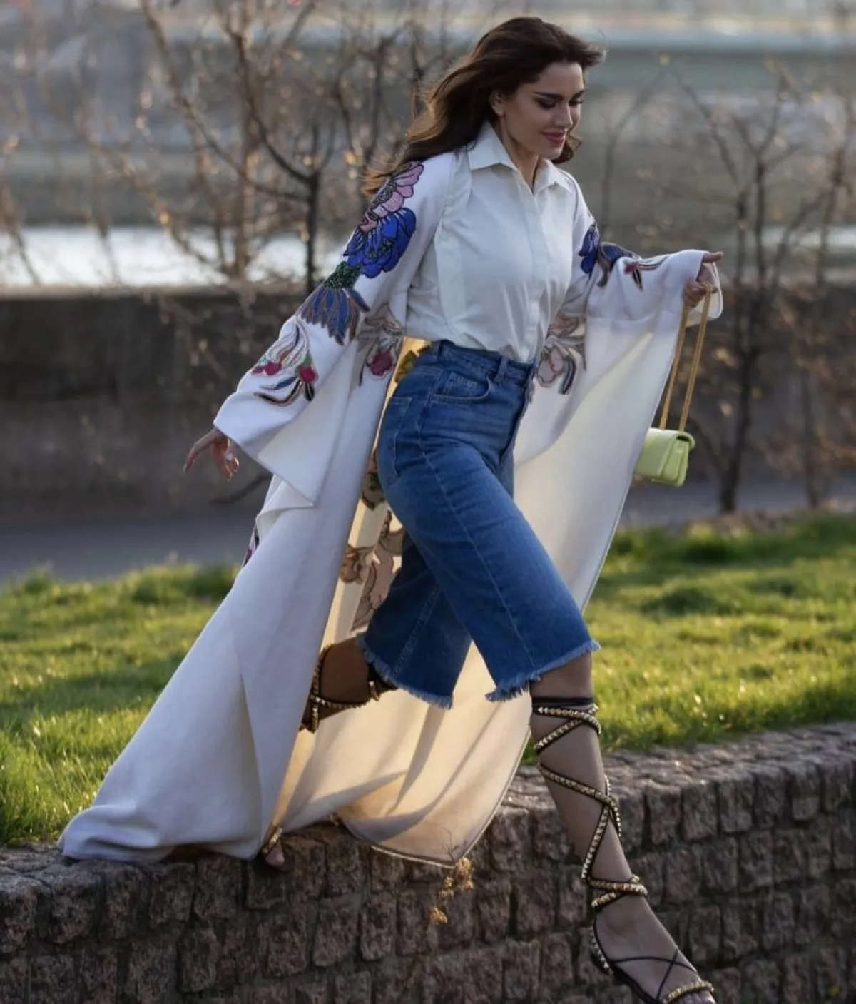 اطلالة رسمية