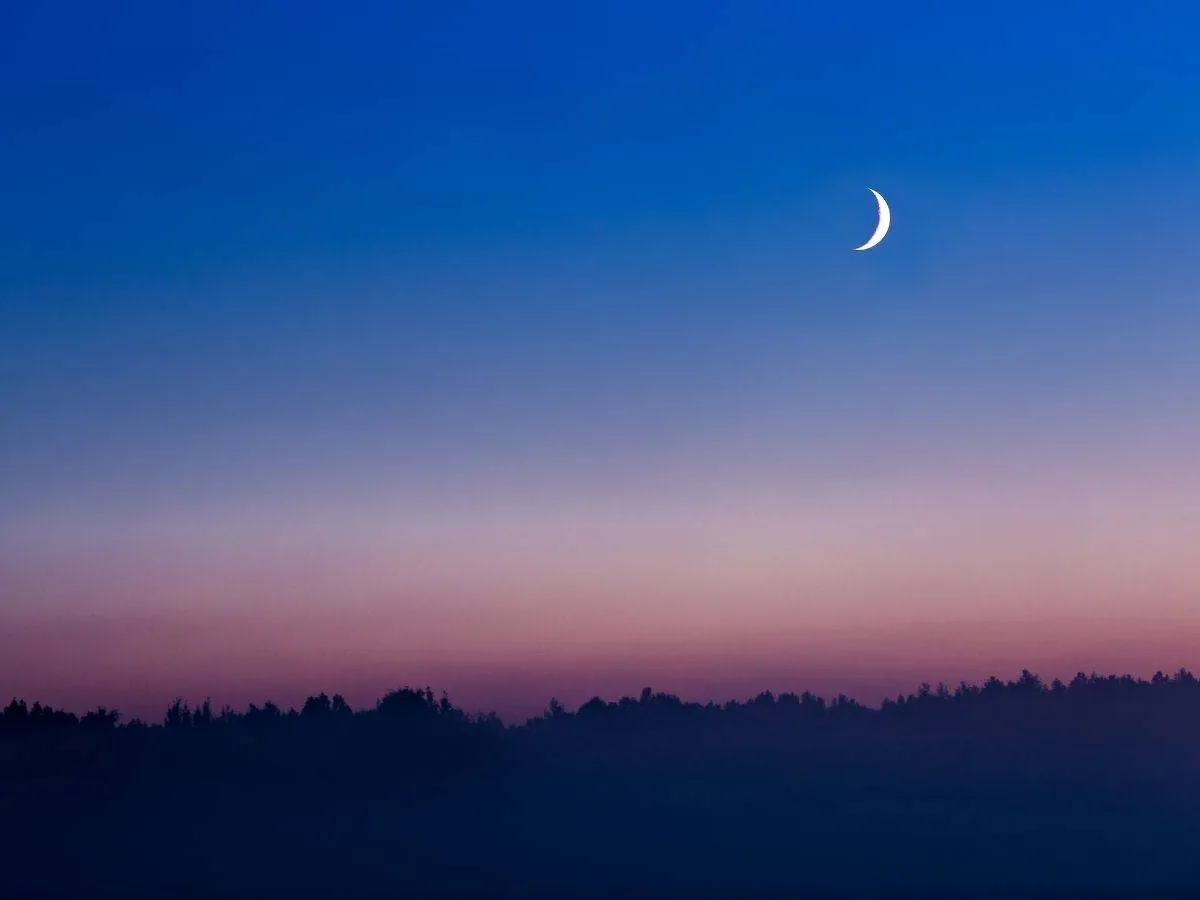 موعد تحري هلال شوال 1443