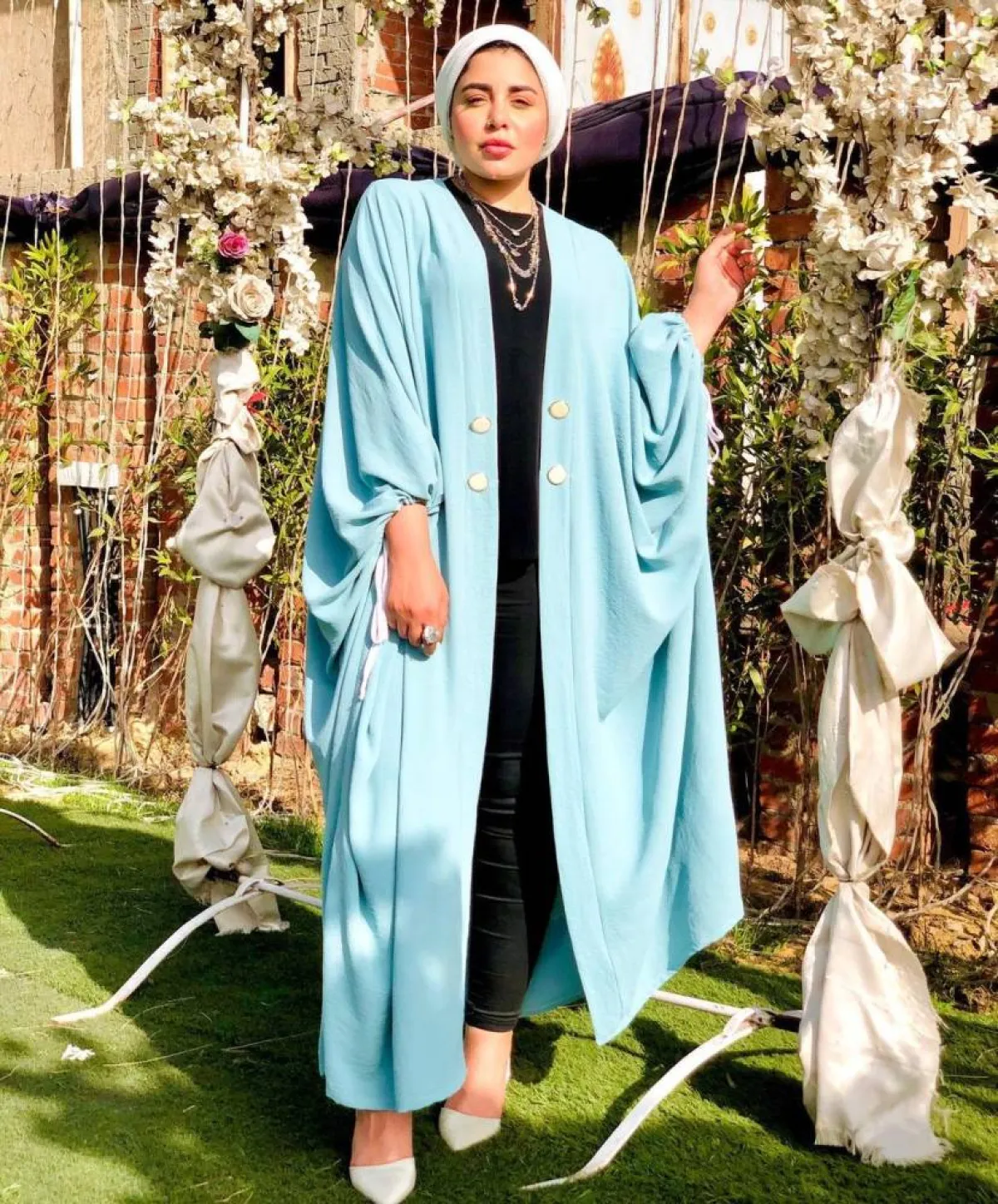 موديلات عبايات ملونة لعيد الفطر 2022