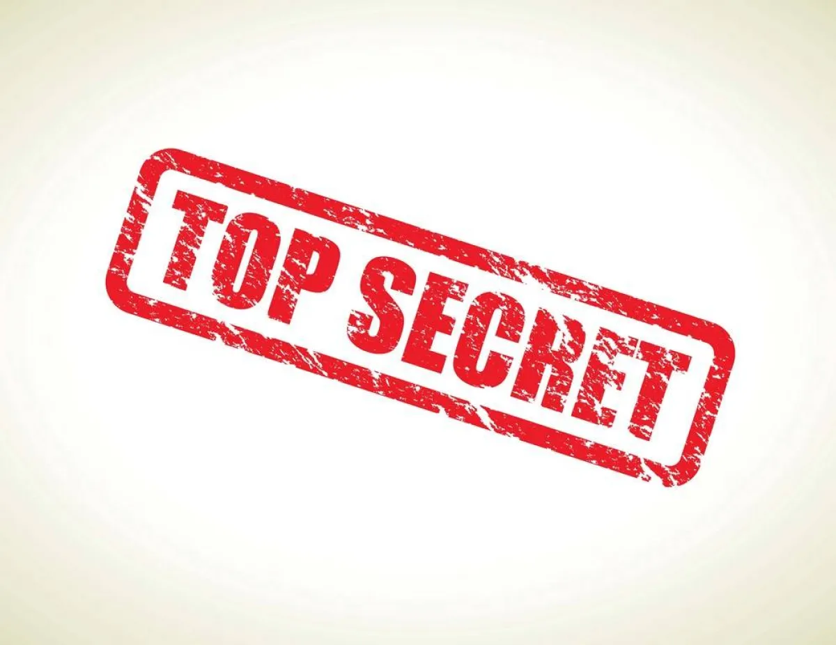 الشخصية غير المسيطرة على كلامها تفشي الأسرار