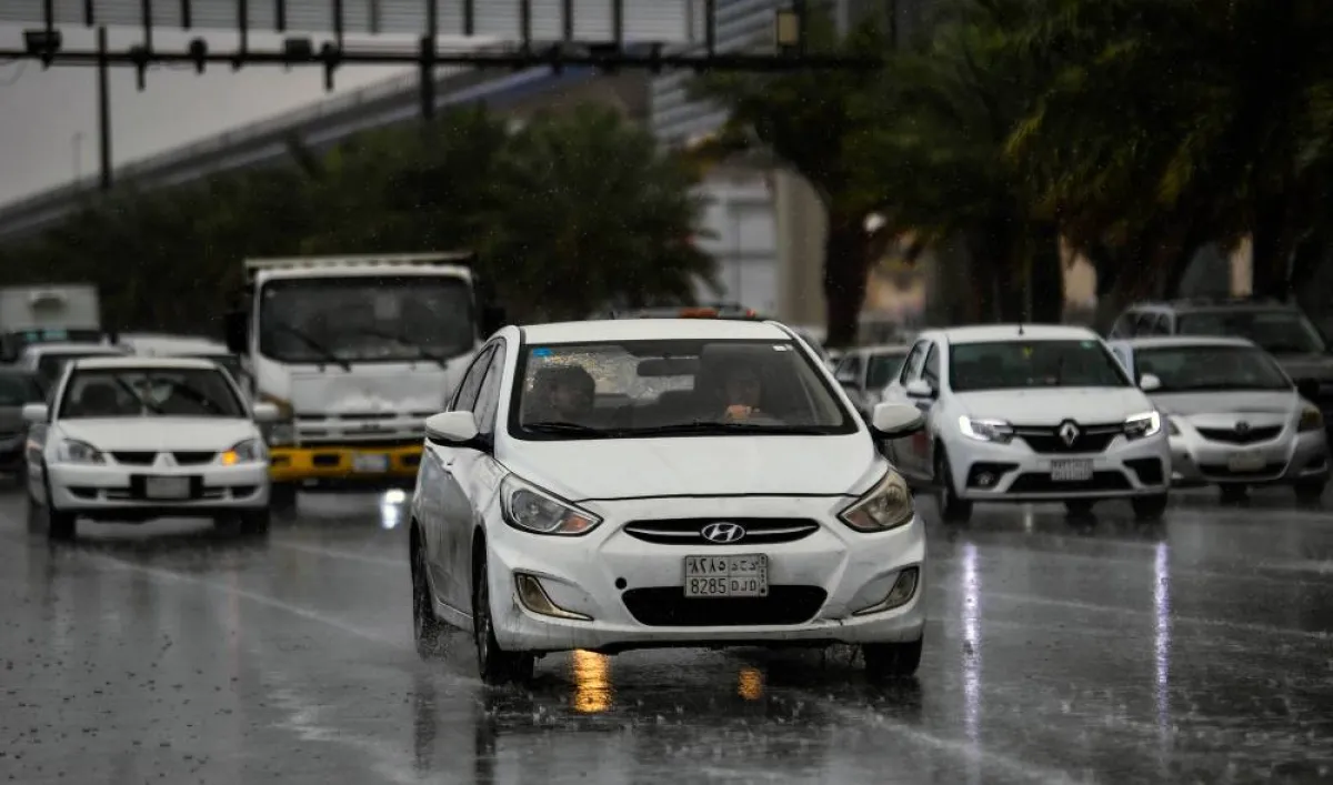 هطول أمطار على الرياض