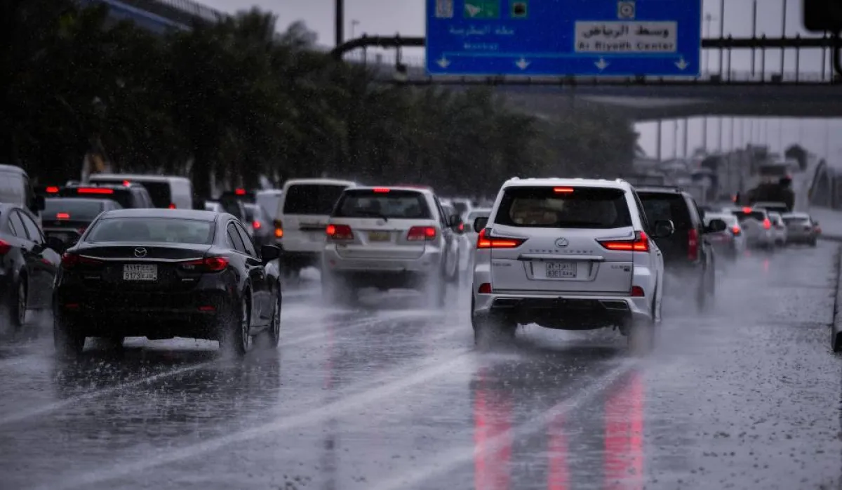 هطول أمطار على الرياض