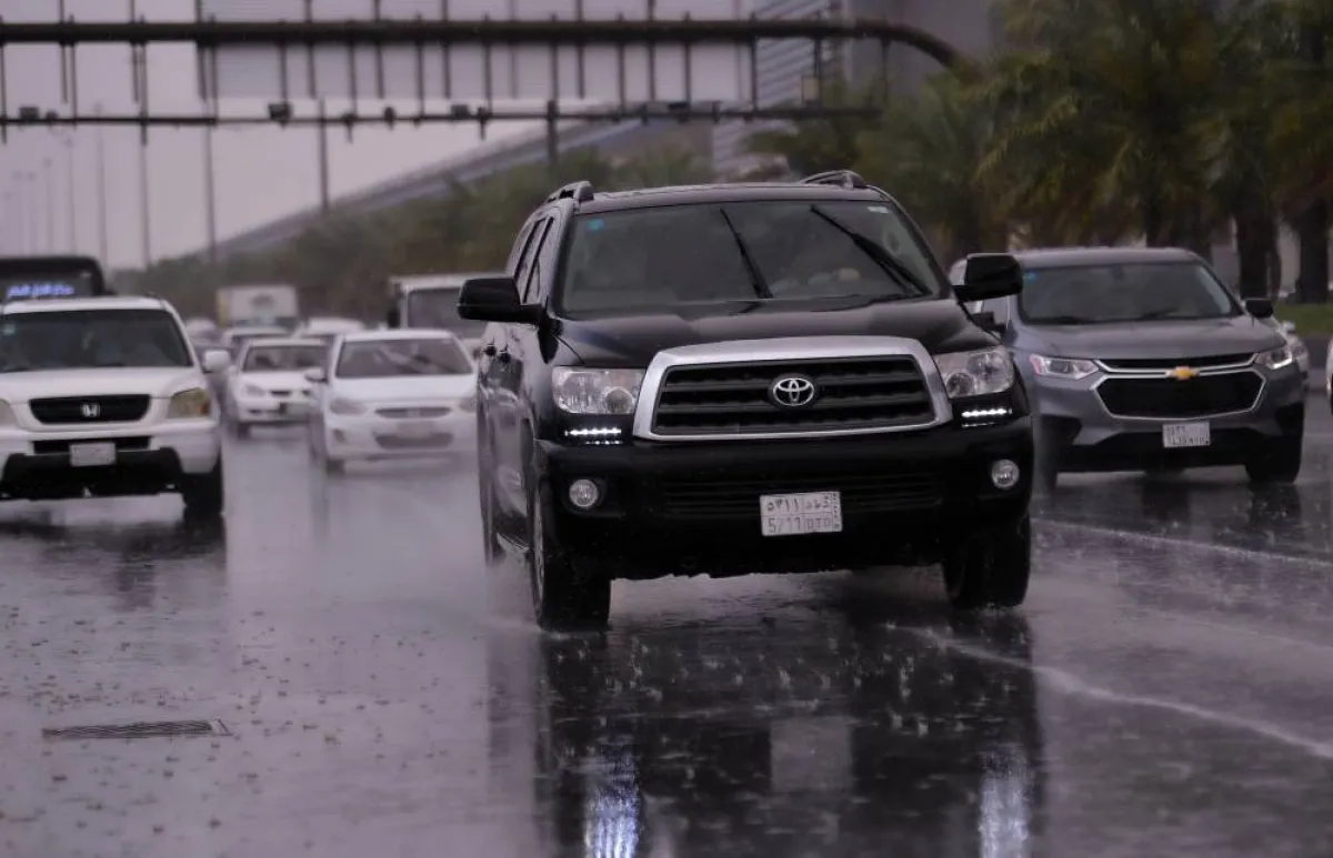 هطول أمطار على الرياض