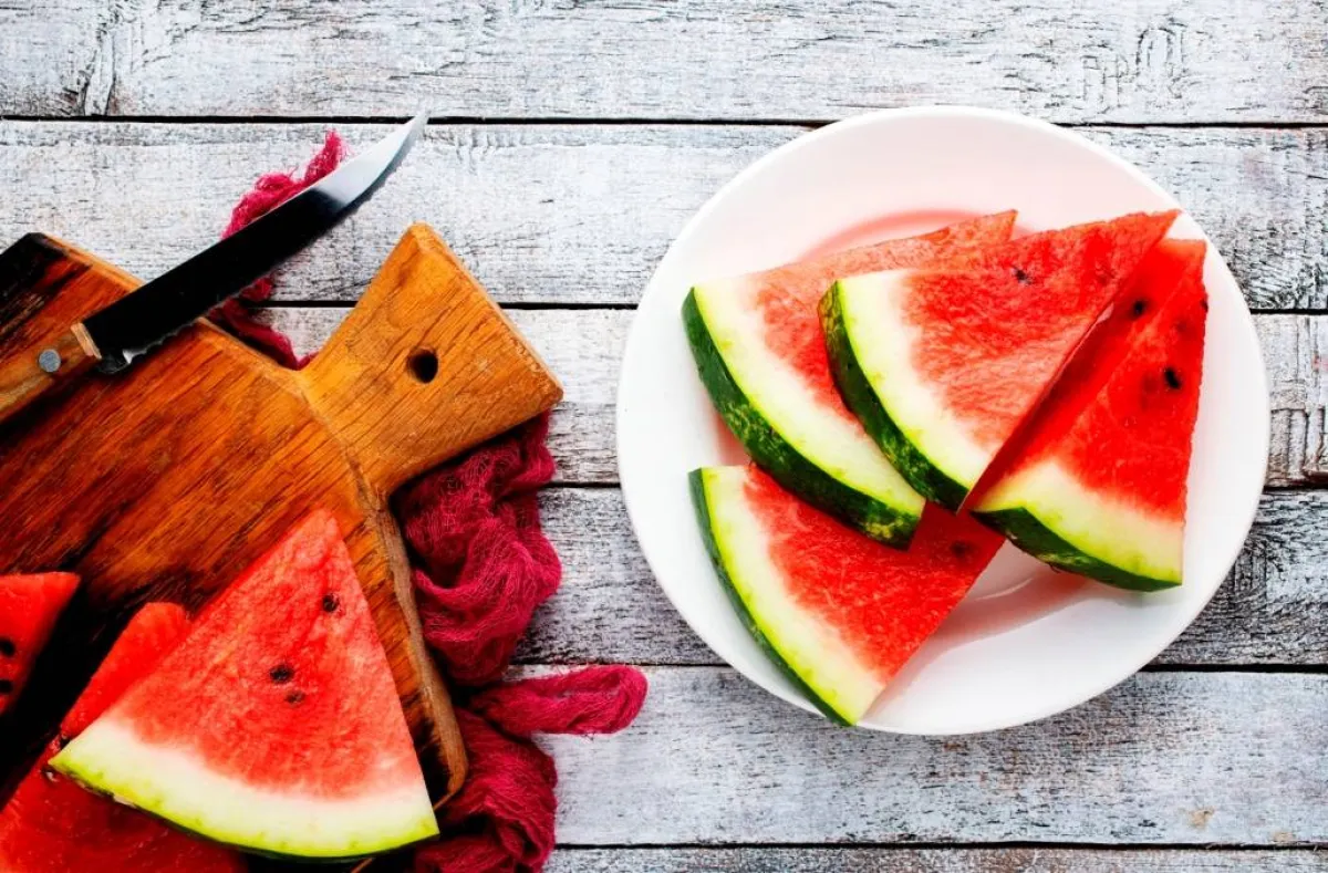 صورة للبطيخ الذي ينقل عدوى فيروس روتا