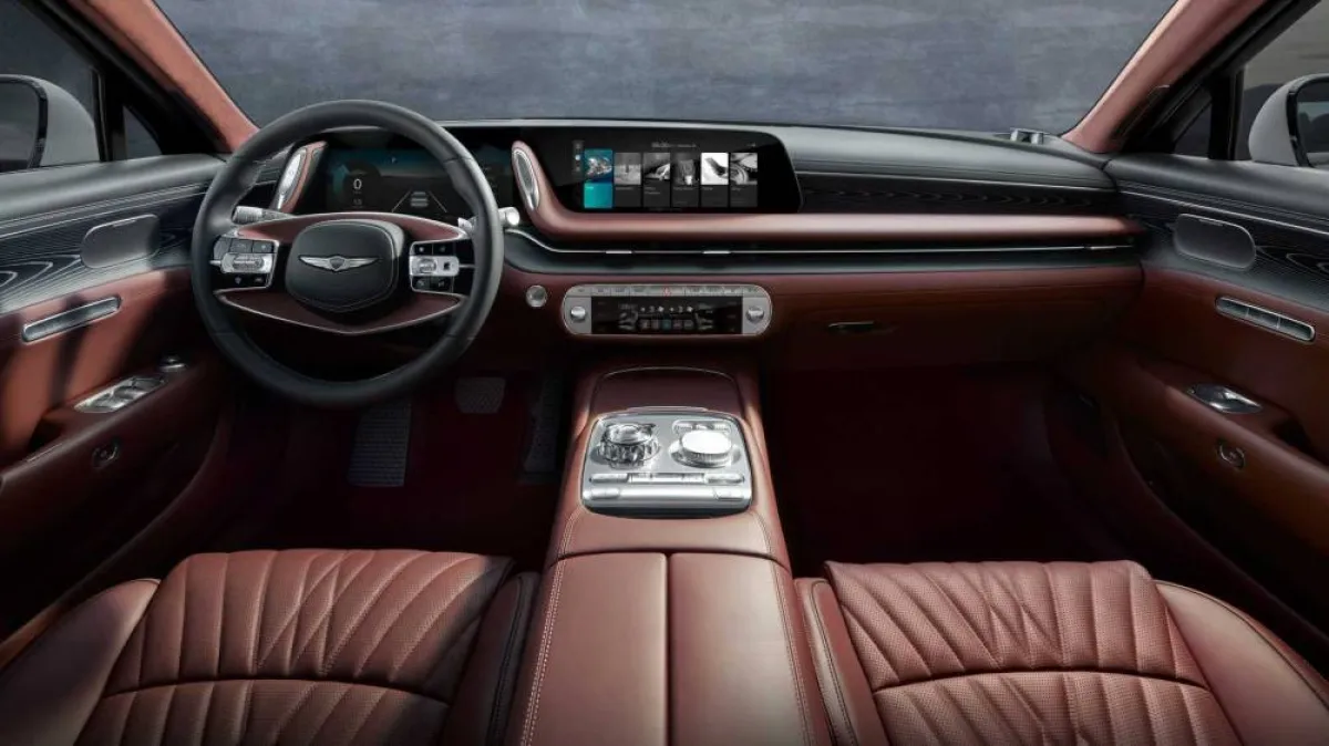 2023 Genesis G90