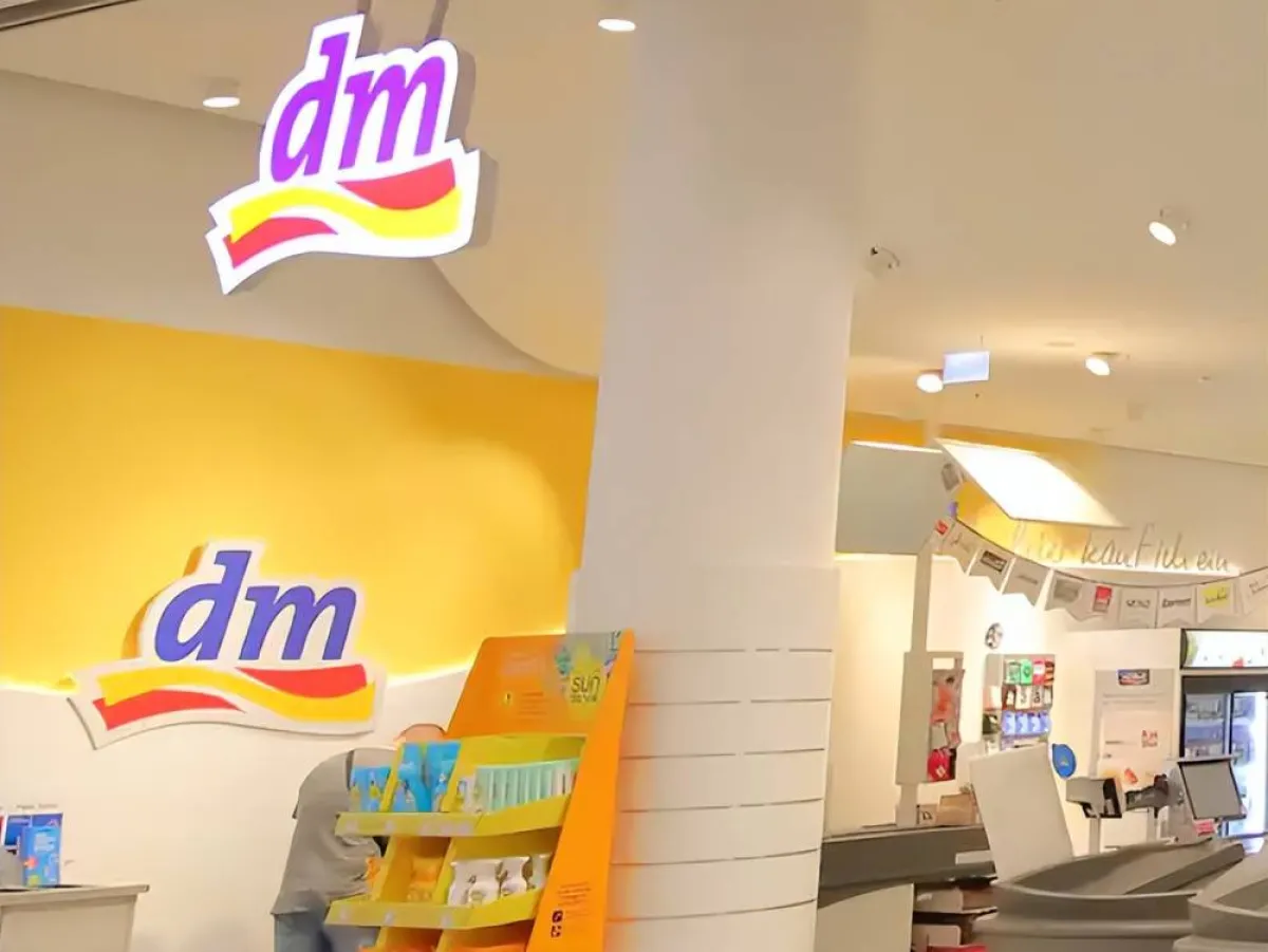 صيدليات dm