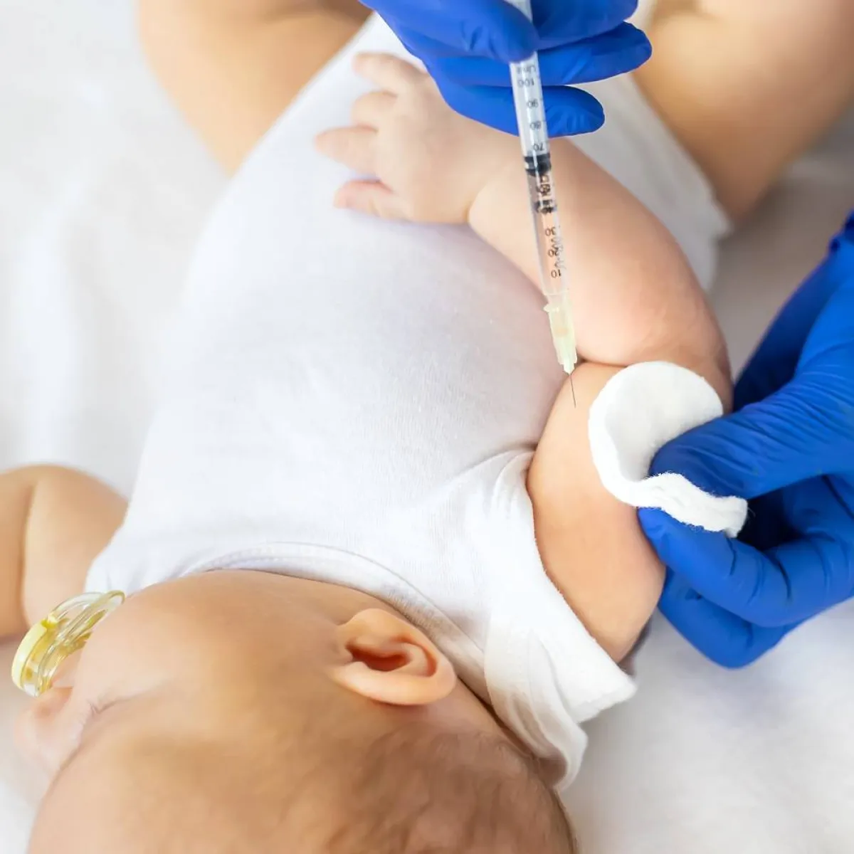 صورة لرضيع مريض