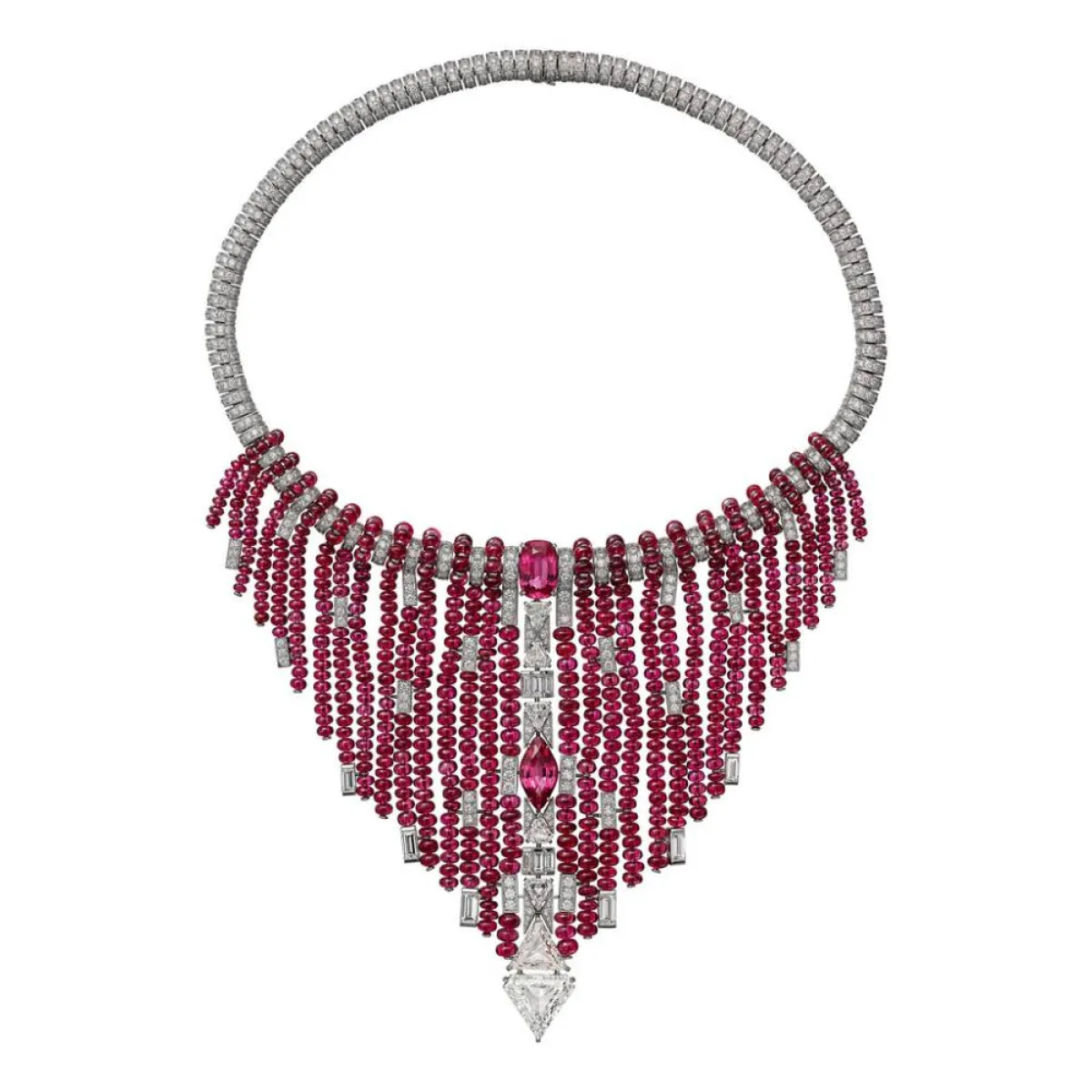 قلادة من مجموعة المجوهرات الفاخرة لدار كارتييه Cartier