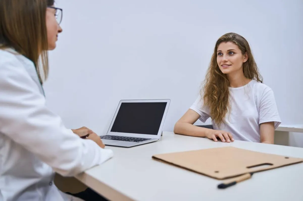 صورة لمراجعة الطبيب