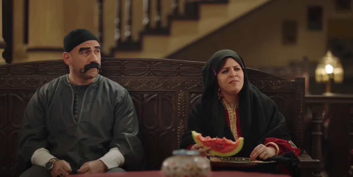 أحمد مكي ومربوحة في مشهد من الحلقة - الصورة من المسلسل  عبر قناة سي بي سي