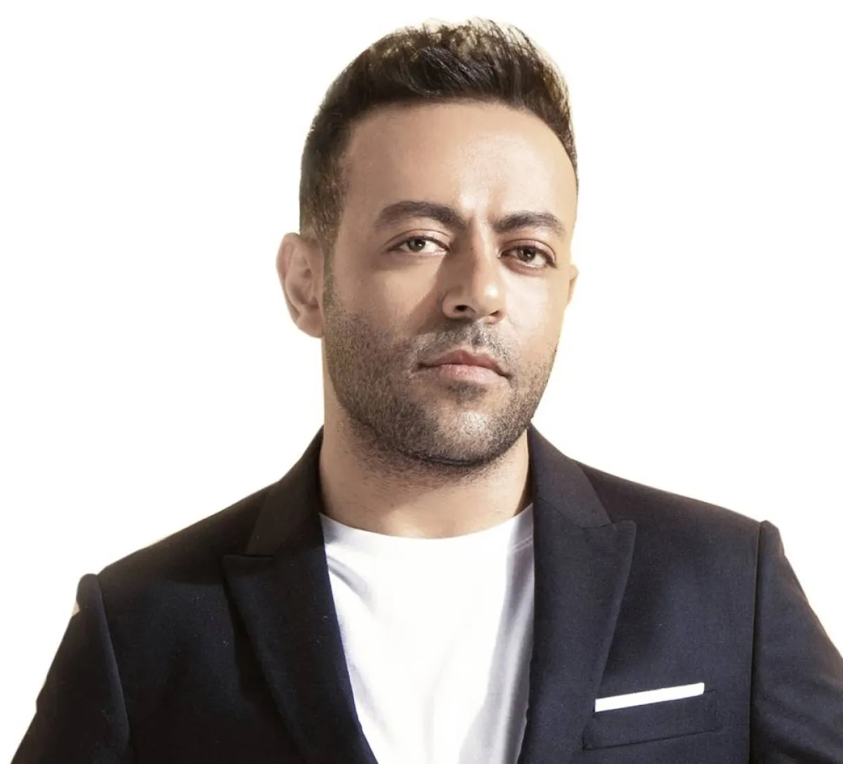 تامر عاشور - الصورة من صفحته على الفيس بوك