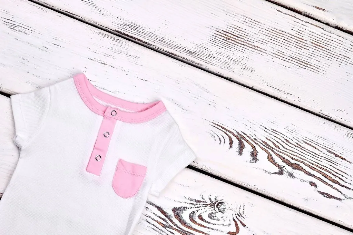 صورة ملابس مولود جديد