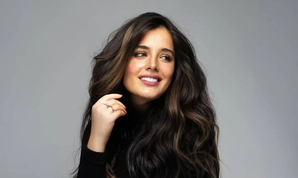 الفنانة إيمان الحسيني - صورة من صفحتها الرسمية على موقع " انستغرام"