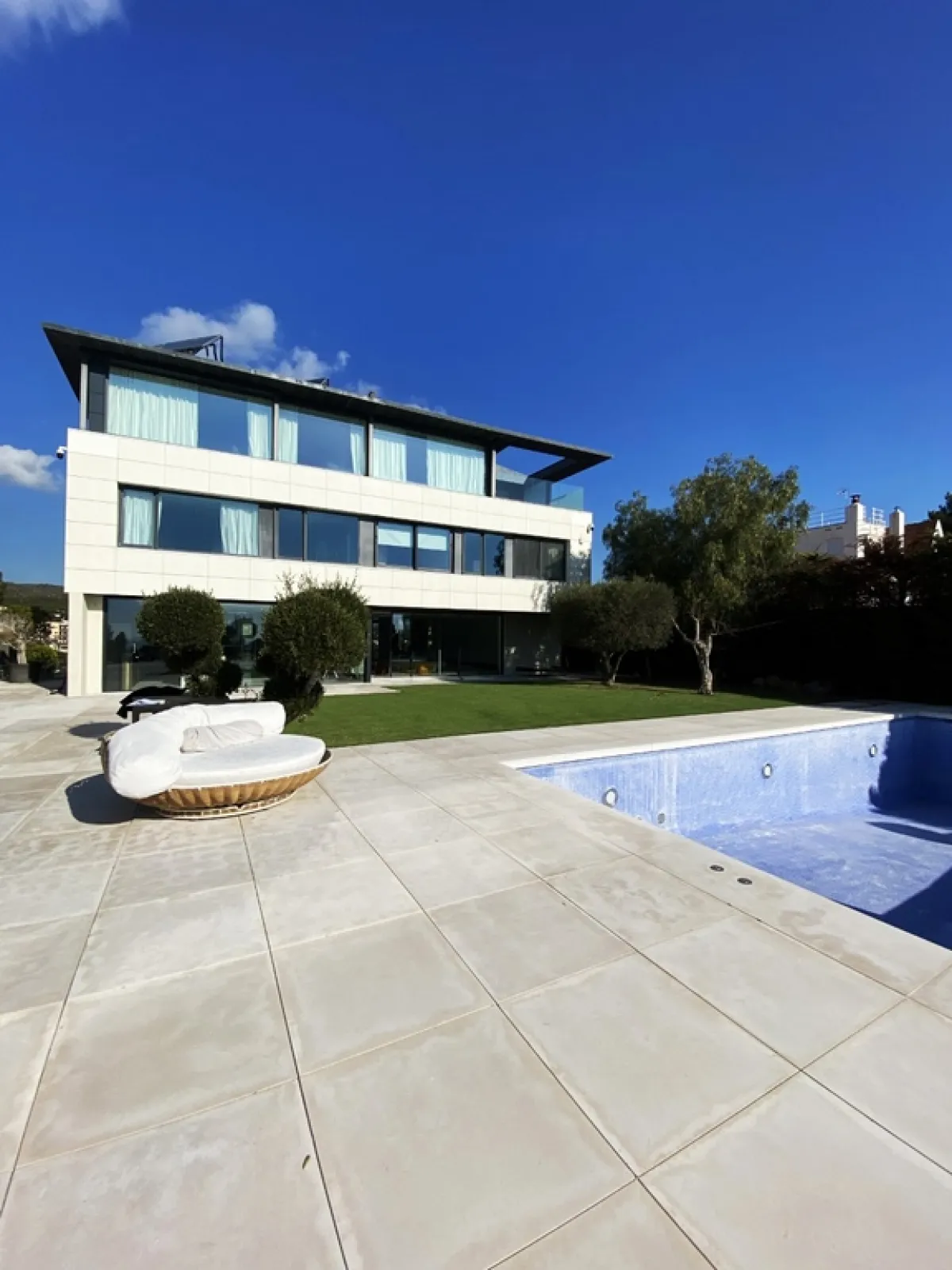 مشروع من أعمال المهندس أحمد حسين في إسبانيا