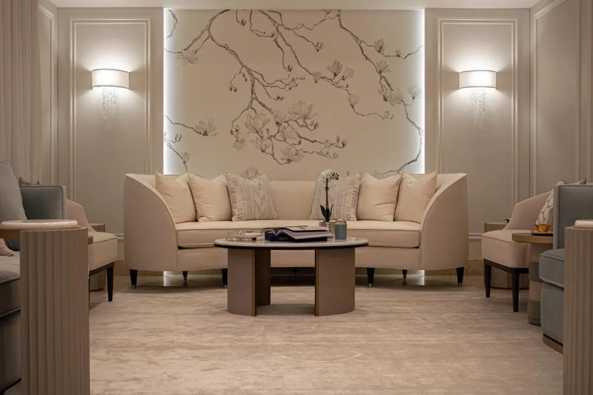 ورق الجدران يحقّق الدفء في ديكور مجلس النساء الداخلي