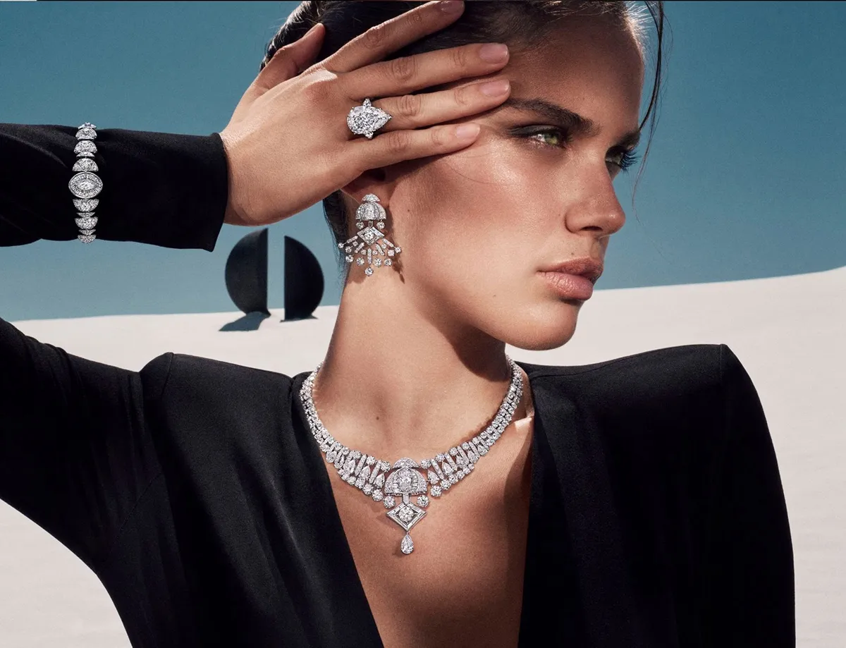 الألماس لمواليد أبريل   Diamond ALL THE WAY