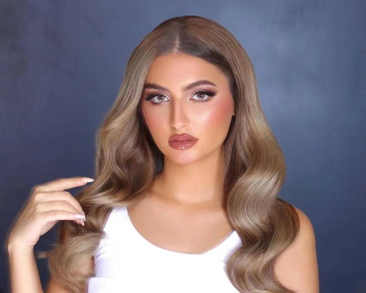 تسريحات شعر ويفي عريض